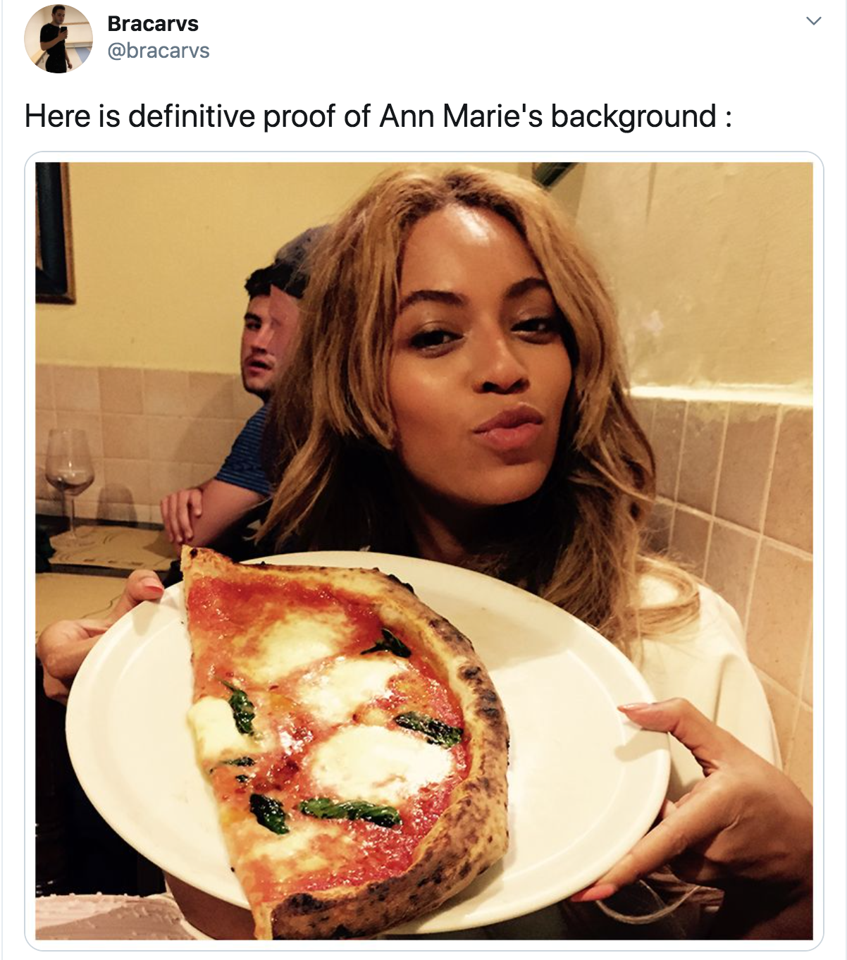 celebrities eating pizza - Bracarvs Here is definitive proof of Ann Marie's background