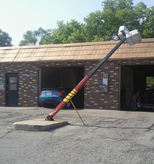 31 Hilarious Redneck Fixes That Will Make You Facepalm