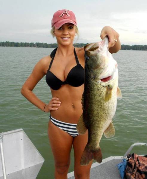 girls bass fishing