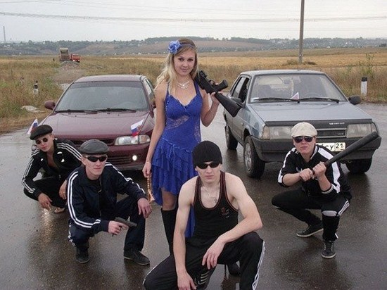 russia - slav squat car