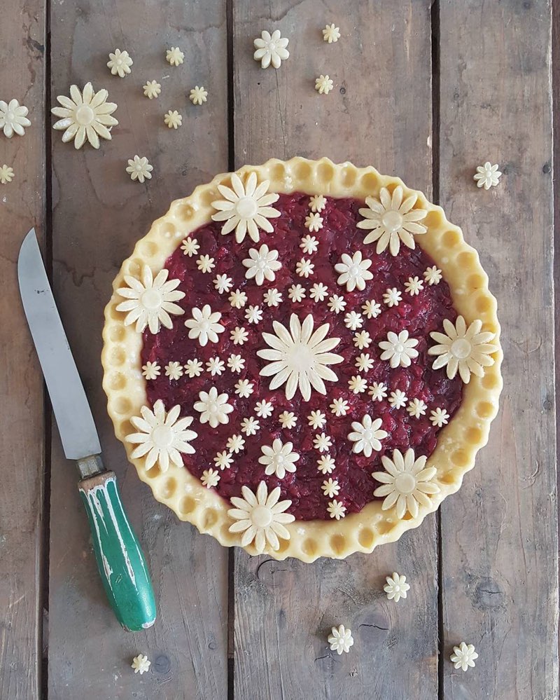 Feast Your Eyes On These Absolutely Exquisite Pie Crust Designs