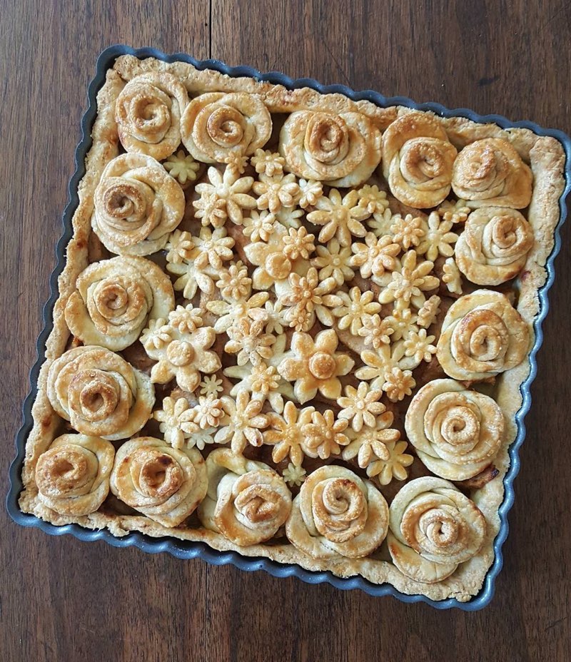 Feast Your Eyes On These Absolutely Exquisite Pie Crust Designs