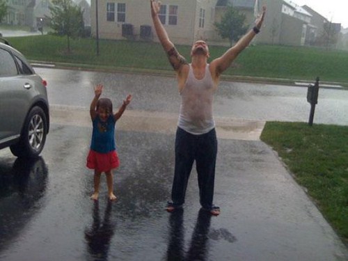 35 People That Are Experiencing The Best Day Of Their Life