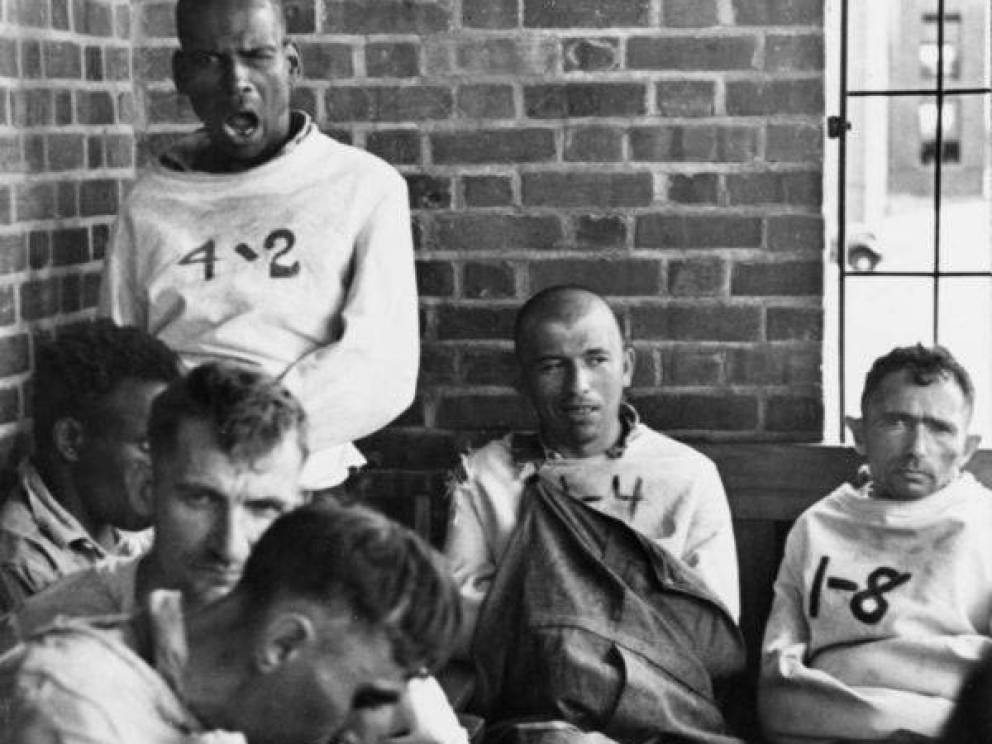 Severe Patients:
In the 1940s, the Pilgrim State Hospital in New York housed severely mentally ill patients in close quarters. They all needed to be kept in straight jackets so they wouldn't lash out.

