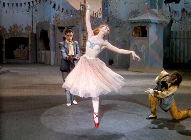 The Red Shoes (1948) - The best movie ever about the ballet, this movie was the inspiration for Darren Aronofsky’s 2010 film Black Swan. It follows a young dancer as she works her way from a nobody, to working with one of the most respected choreographers in ballet. The film focuses on dedication, desire, heartbreak and betrayal. The picture was also filmed by cinematographer Jack Cardiff, the king of technicolor.