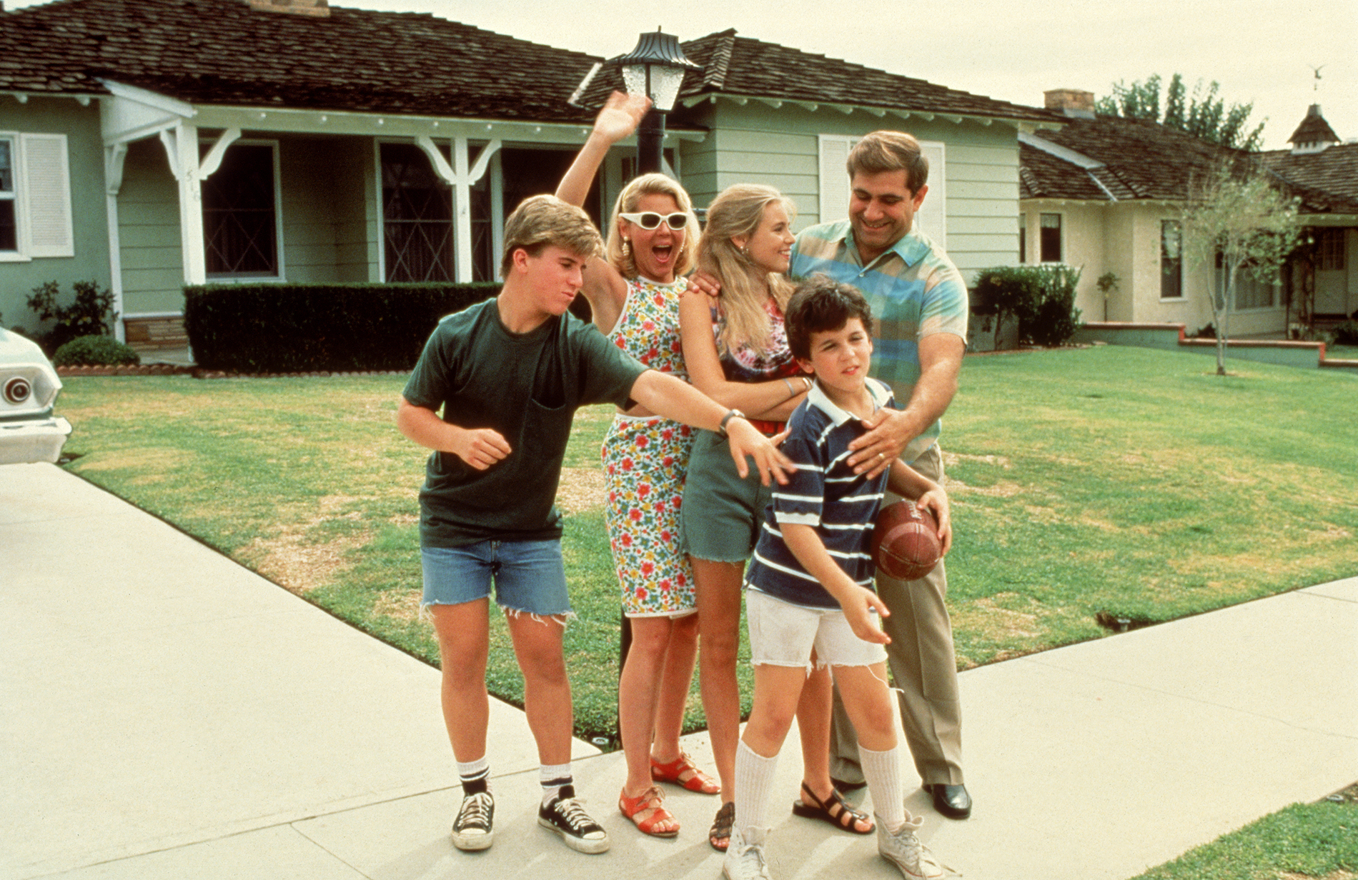 The Wonder Years is set in "Anytown", USA. The creators wanted to set it in their hometowns, however, the studio wanted it to be relatable to anyone. The exterior of Kevin Arnold's house was shot in Burbank, CA and the rest of the series was filmed around Culver City, CA.
