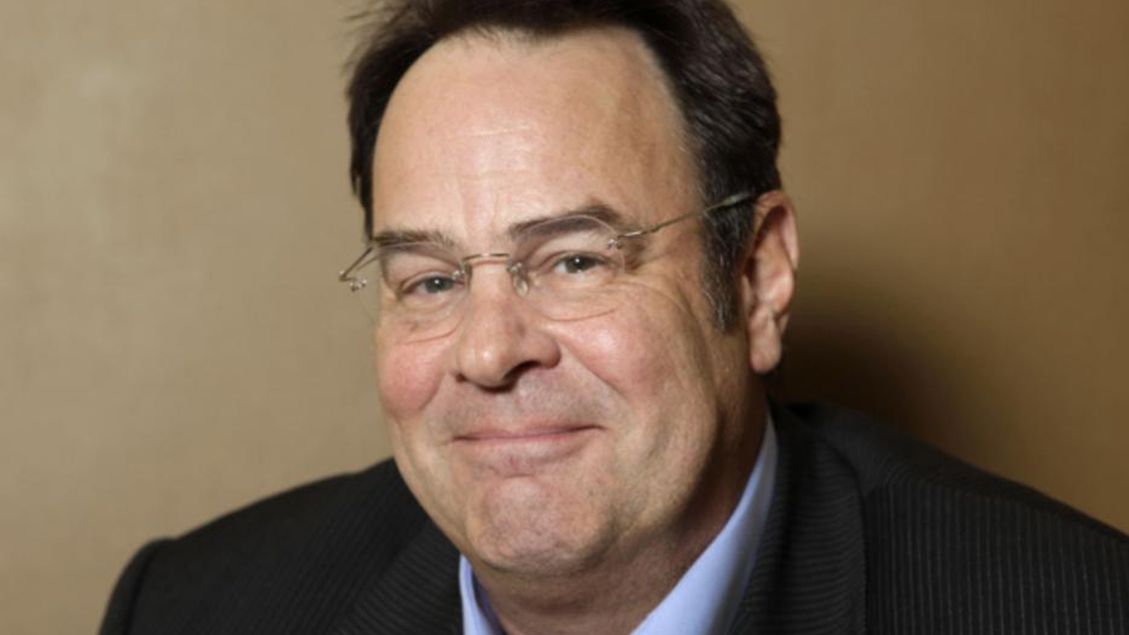 3. Dan Aykroyd - Best Tipper - The star of GHOSTBUSTERS among many other loved comedies is known to leave quite the gratuity. A waitress that often helps Aykroyd reported that he usually leaves her a hundred dollar bill or 50% of the cheque. That's one awesome, wild and crazy guy.  
