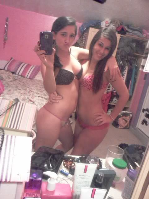 Daily Gallery of Sexy Mamas