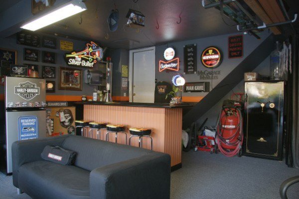 20 Of The Manliest Man Caves