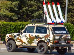 Funny Russians tuning their Cars to Celebrate Victory in World War II