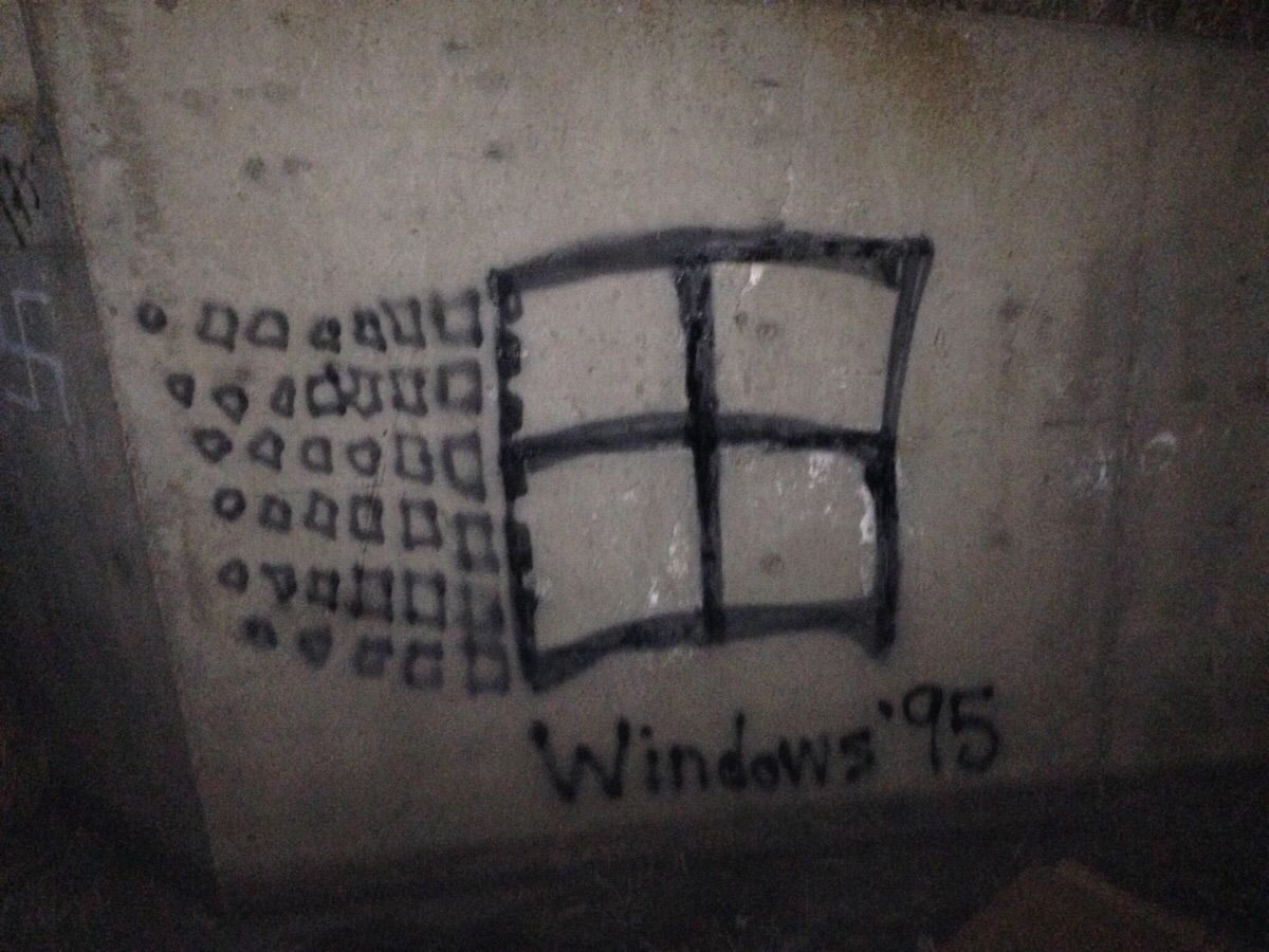 swastika into windows logo - na a 40 gadu 99000 QQ0D Windows'95