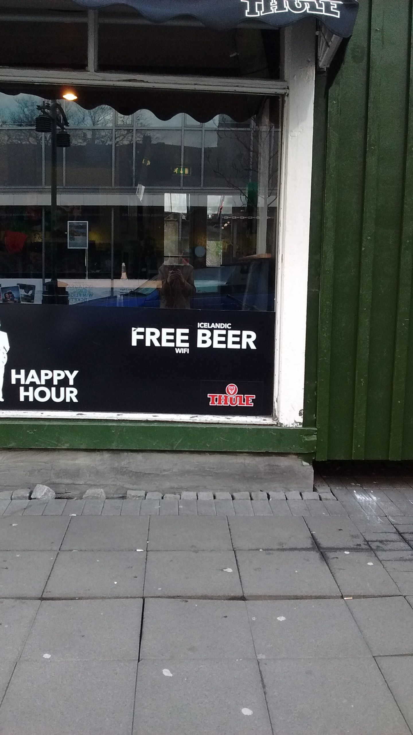 window - Dute Free Beer Happy Hour E