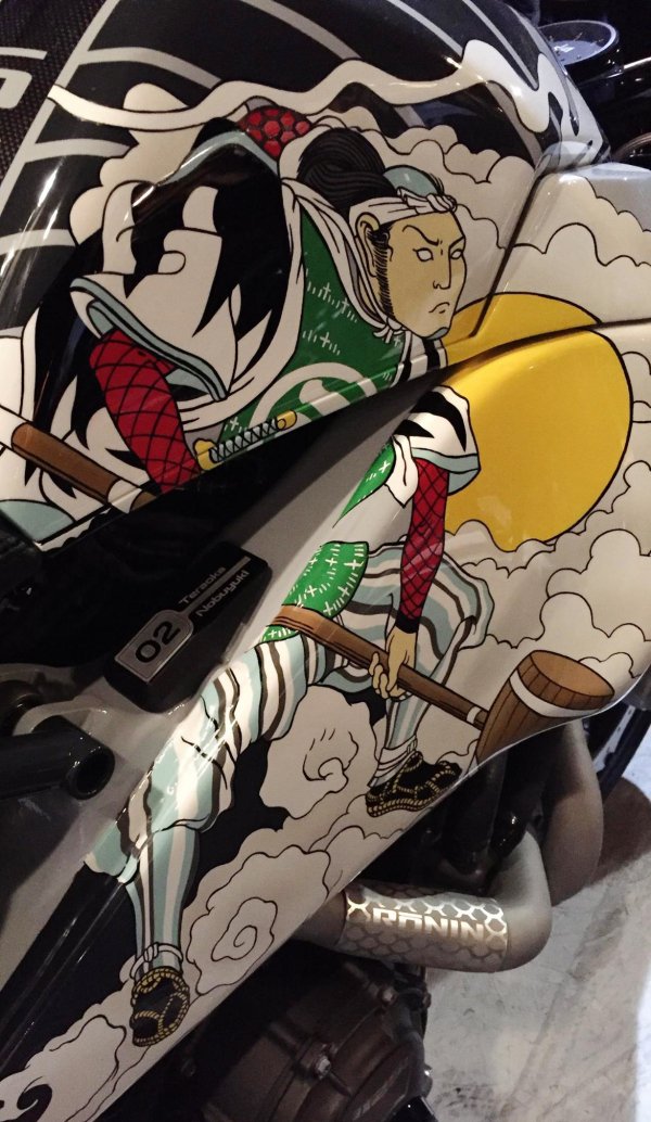 Strange story of Samurai inspired motorcycle (45 Photos)