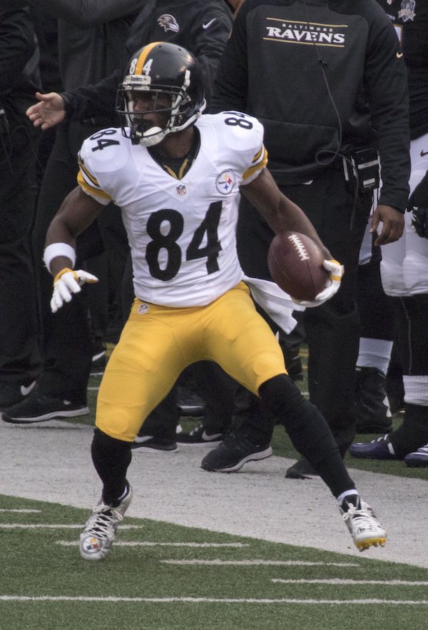 9. Antonio Brown – Pittsburgh Steelers