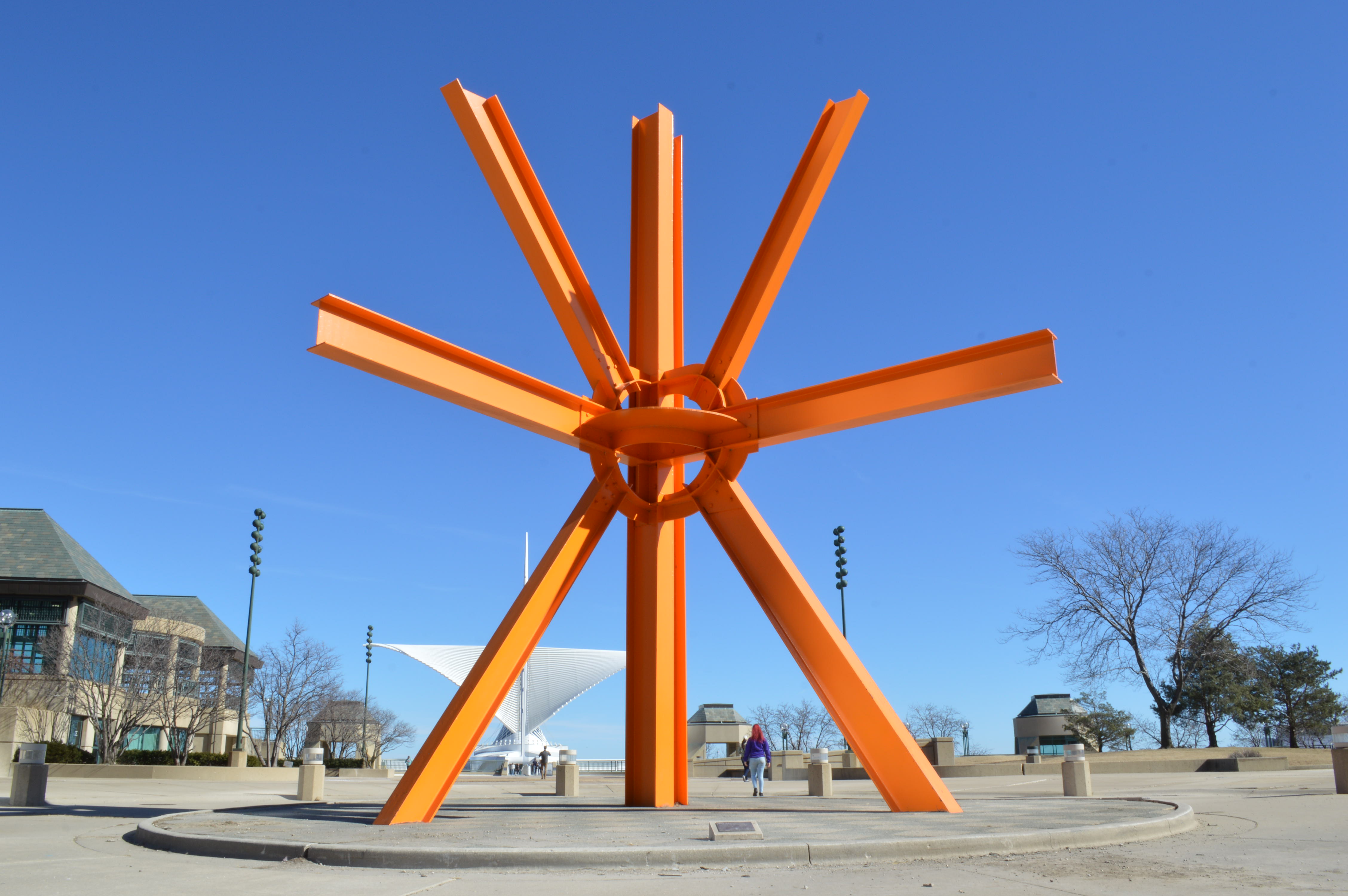 Milwaukee's simple but yet awesome sculpture.