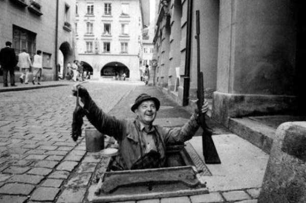 Rat Catchers: During a time when cities were heavily infested with rats, a rat catcher was considered a very important public service. Rats commonly carried diseases, and it was a rat catcher's job to eliminate as many as possible while risking getting bitten.
