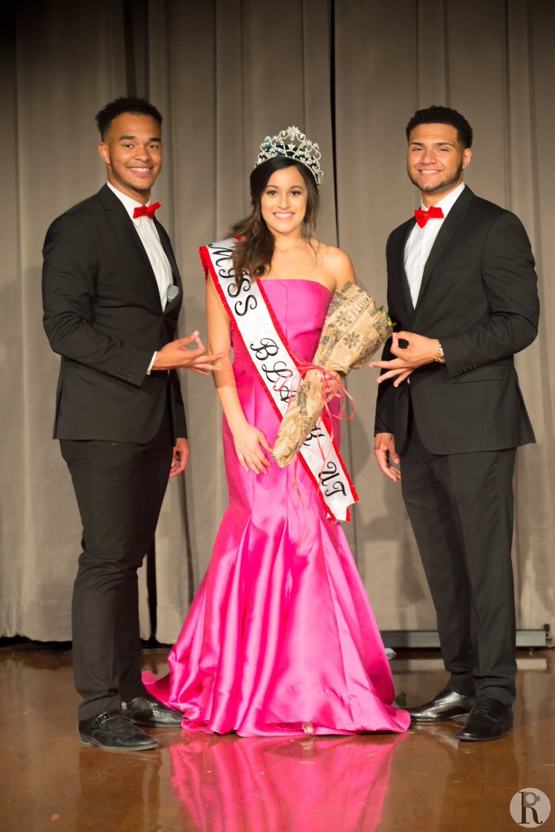"White" Woman Just Won The Miss Black University Of Texas Beauty Pageant