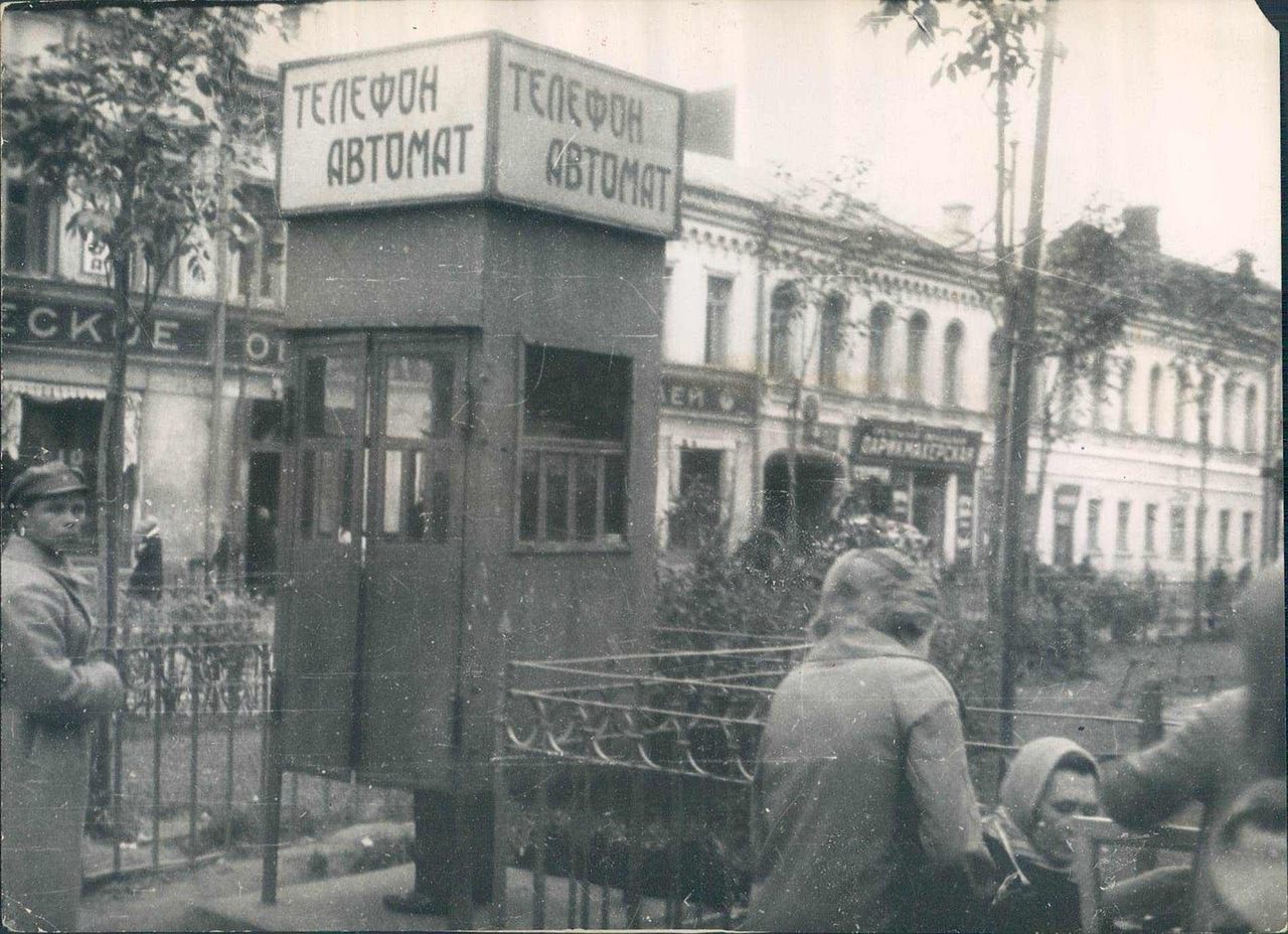 A phone booth in Leningrad, Russia in 1929.