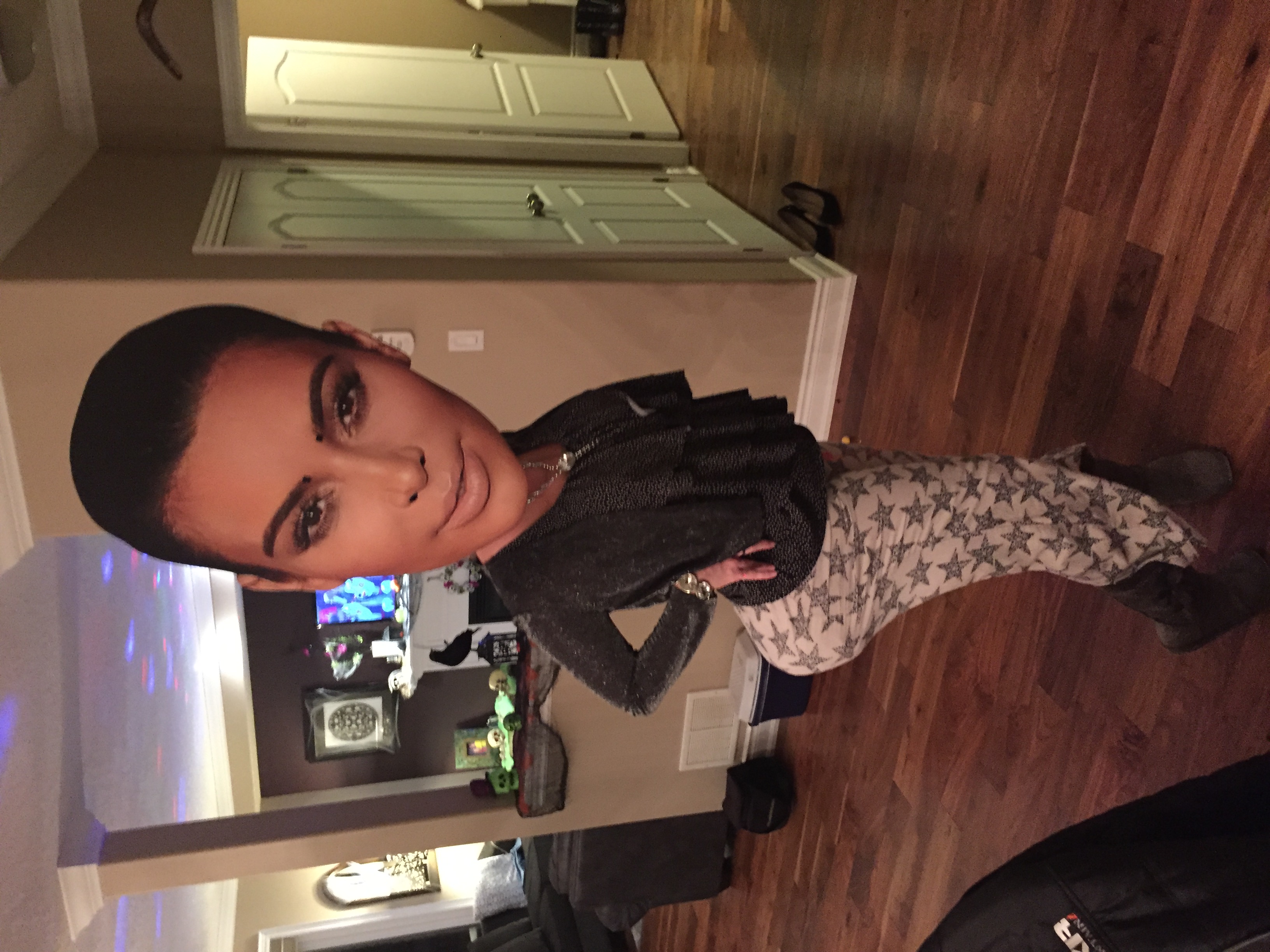 Halloween costume Kardashian Head