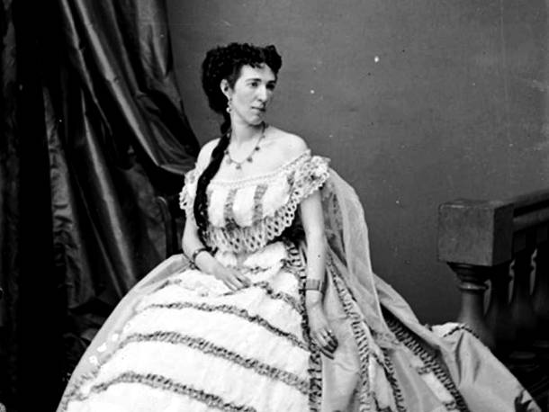 Maria Isabella Boyd or the ‘”Cleopatra of the Secession,” was a Confederate spy during the American Civil War operating from her father’s hotel, the Front Royal. She conveyed valuable information to General Stonewall Jackson in 1862 through her slave Eliza Hopewell as she charmed military secrets out of one of her Union sentries. She was awarded the Southern Cross of Honor due to her contributions.