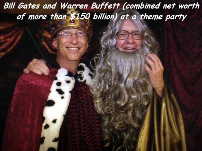 warren buffett and bill gates houses - Bill Gates and Warren Buffett combined net worth of more than $150 billion at a theme party