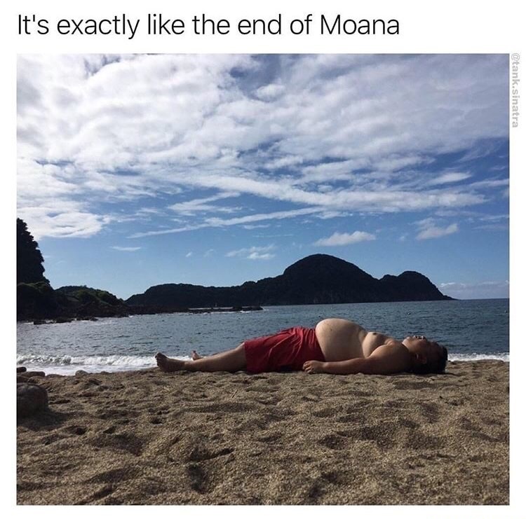 island that looks like a woman lying down - It's exactly the end of Moana .sinatra