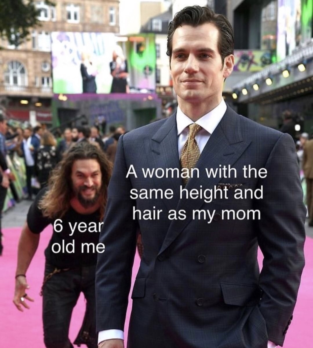 memes - feyre and rhysand - A woman with the same height and hair as my mom 6 year old me