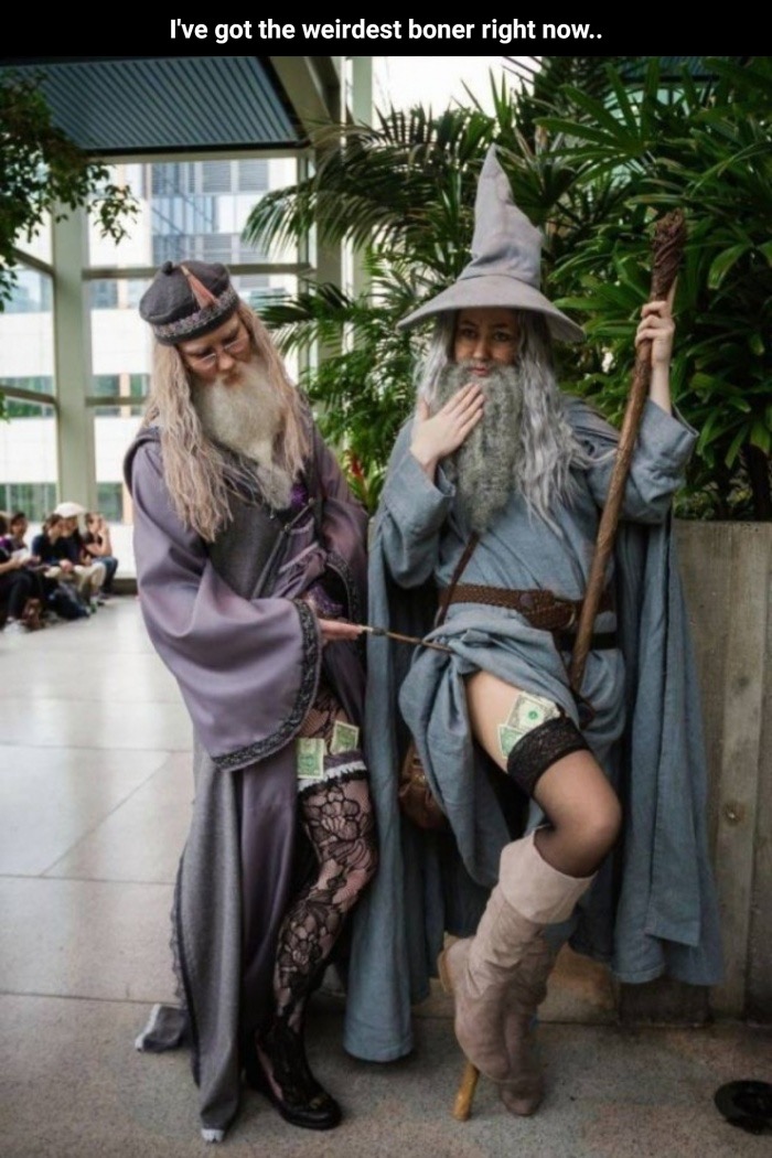 dumbledore and gandalf cosplay - I've got the weirdest boner right now..