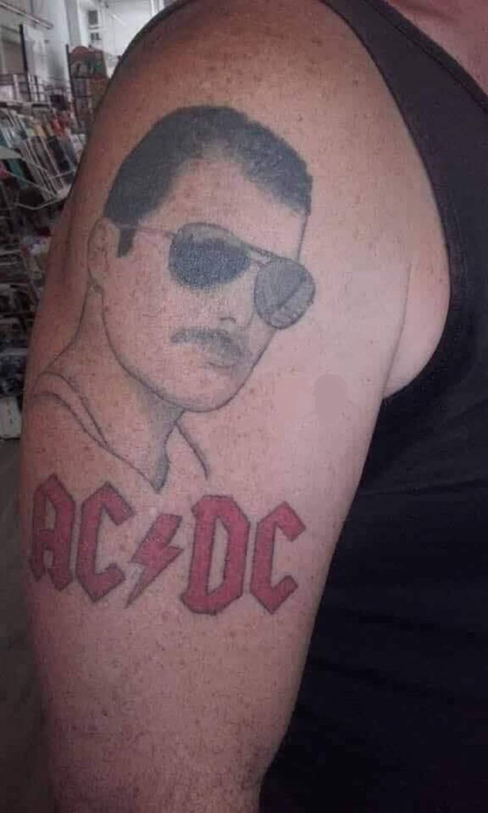 meme Freddie Mercury - ACDC tattoo