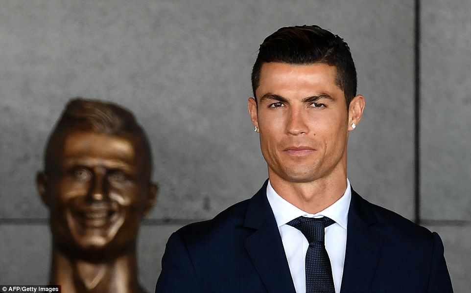 As part of the ceremony, a statue of the Portuguese star was unveiled, but the likeness is questionable