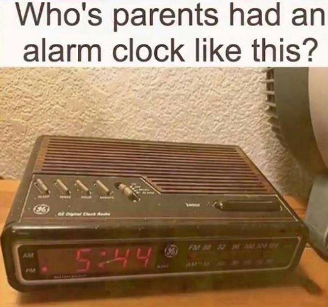pic of a radio alarm clock that all parents used to own