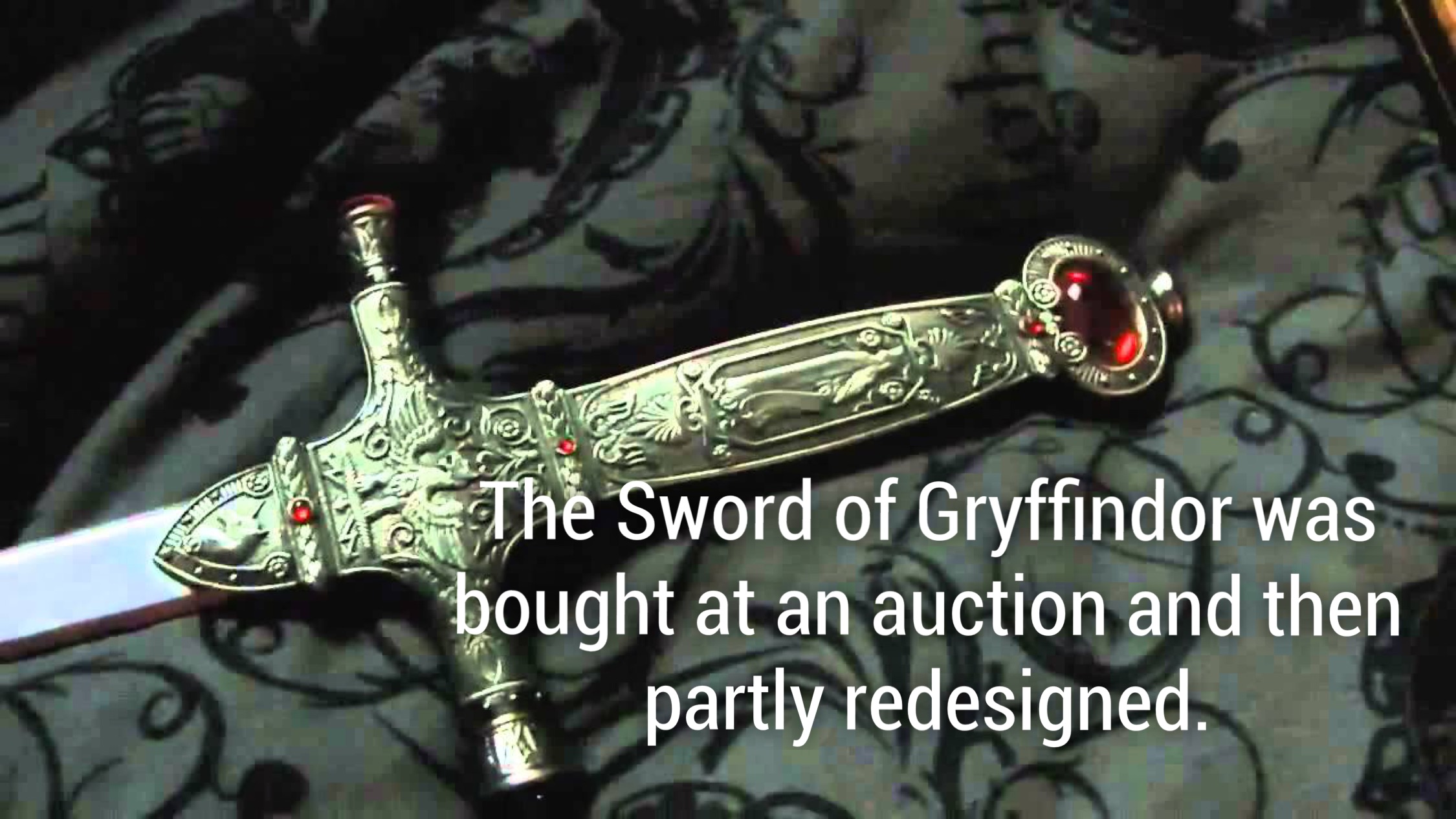 harry potter schwert von gryffindor - Sa The Sword of Gryffindor was bought at an auction and then A partly redesigned.