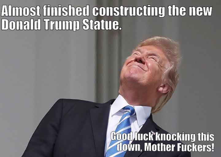 Trump Statue