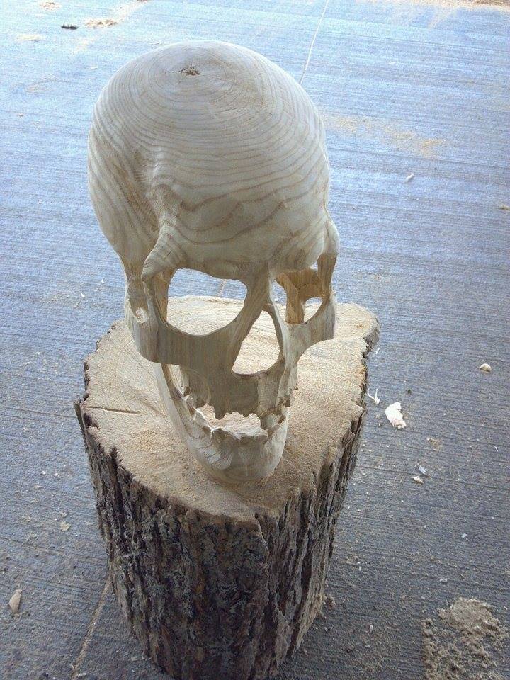 skull wood carving