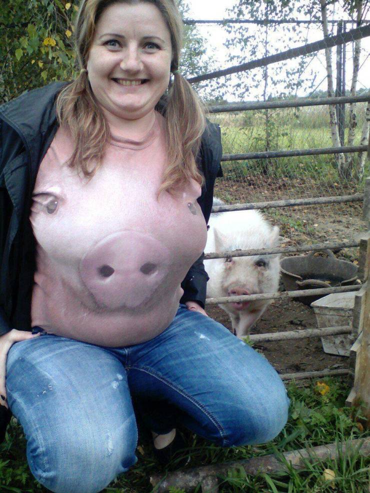 grass and woman with t-shirt of her pig