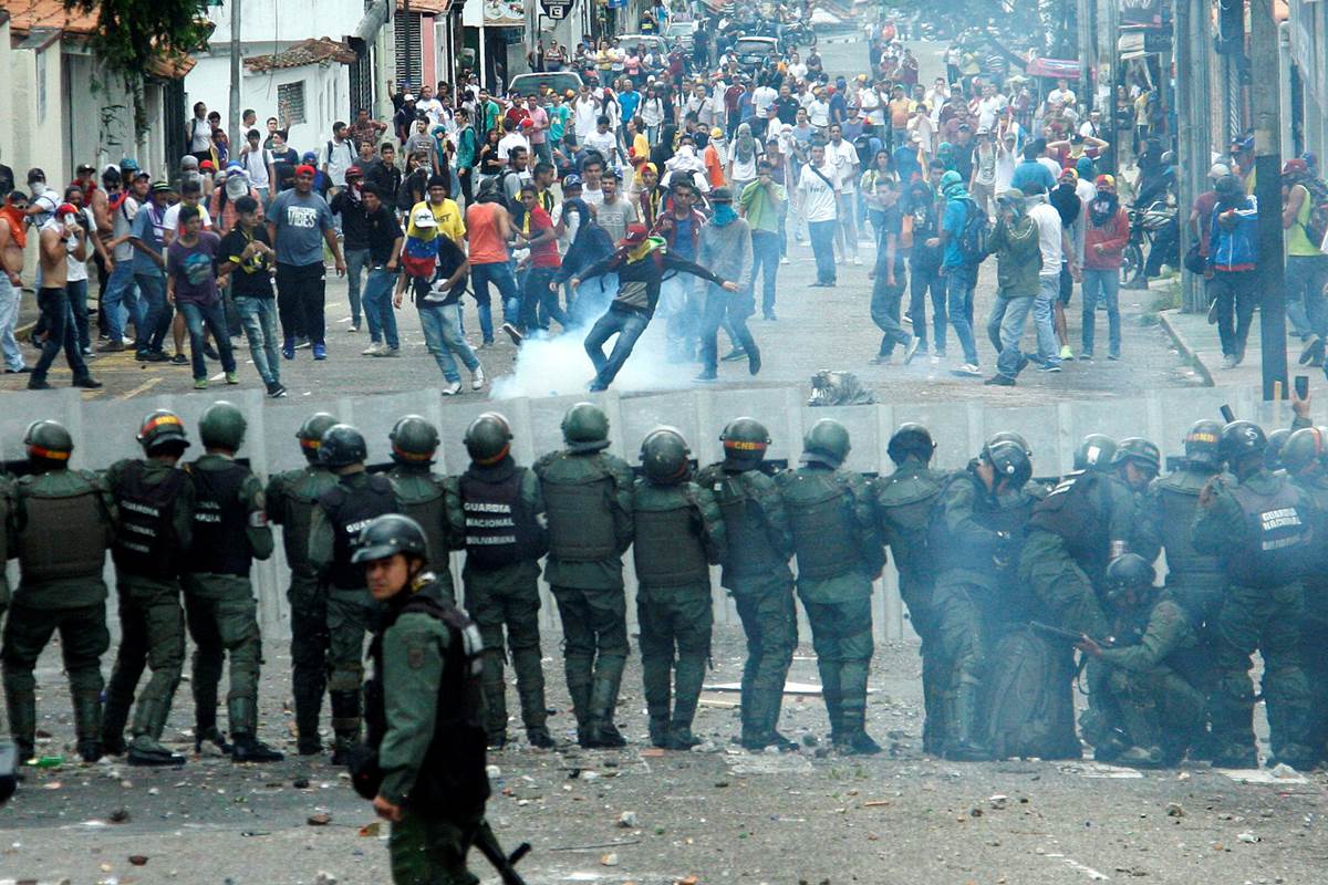 whats happening in venezuela
