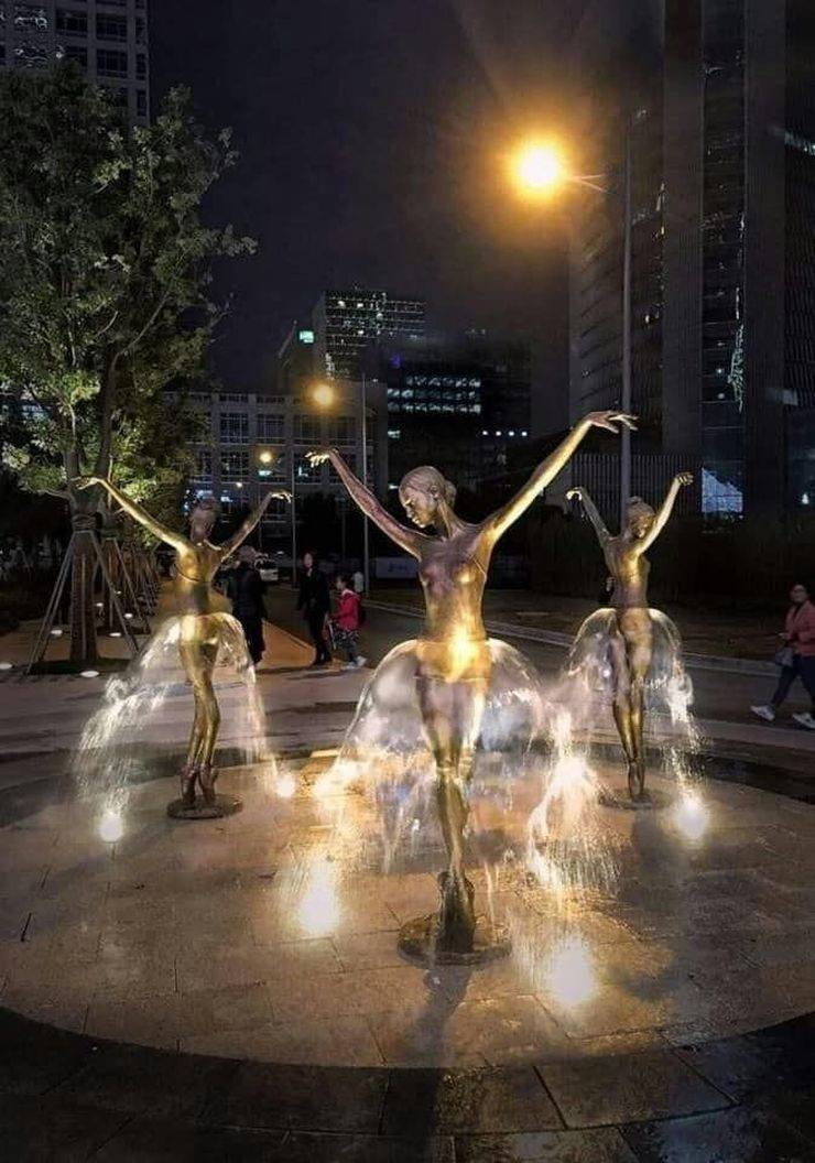 dancing fountains poland