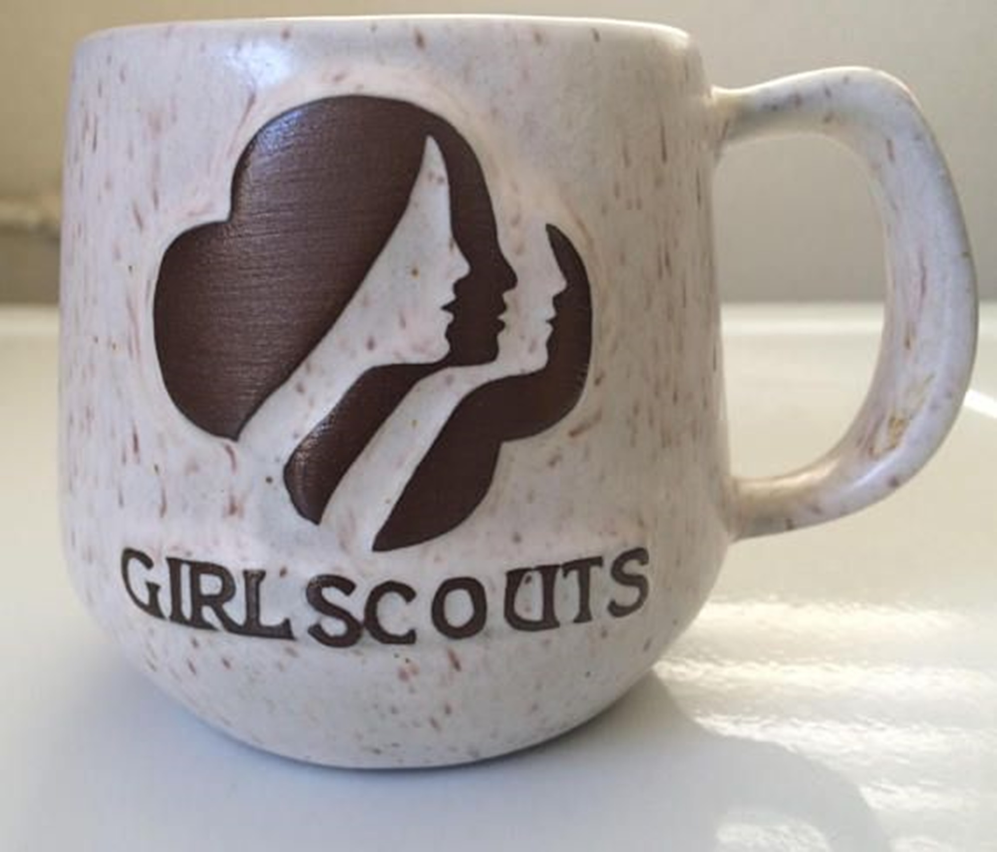 16 Pictures Of Coffee Cups From The 1980s.