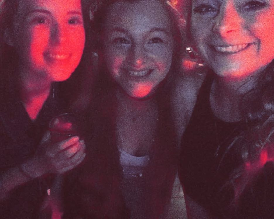 10 Pics of Babes That Had a Hungover Monday