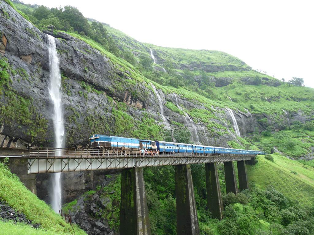 India has many stunning places which are worth watching. And if you travel by train to cover up all these places then that would make your trip more memorable and pleasurable. Hence opt from our wide range of India Rail Tours packages and cover amazing places of India by means of Indian rails or Indian trains.  https://www.travelntoursindia.co.uk/i