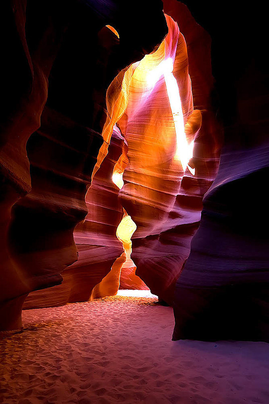 Beautiful, awe-inspiring photo of the inside of a canyon that looks trippy