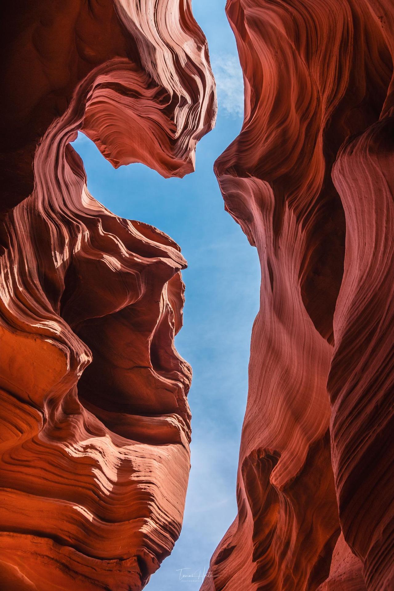 Incredible image of the inside of a canyon in Utah