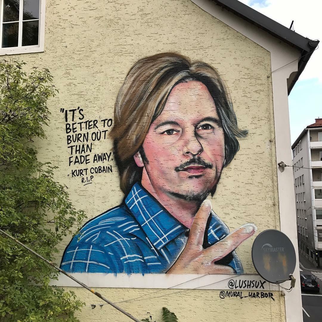 A lushsux mural of David Spade and a fake quote from Kurt Cobain