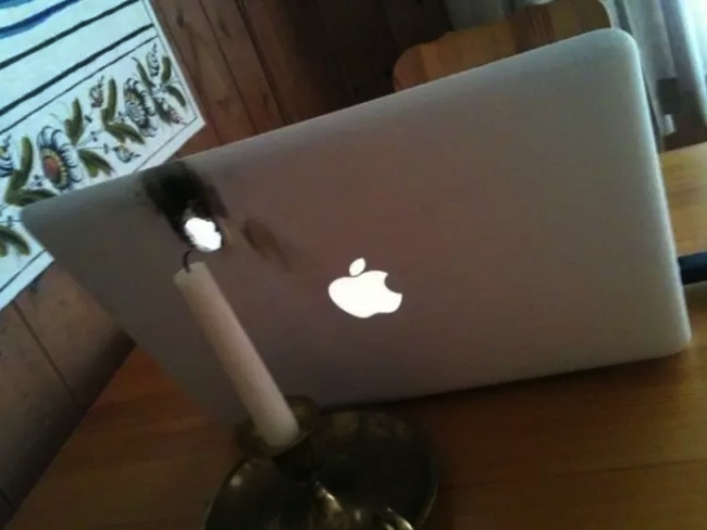 The moment when the laptop really became too hot