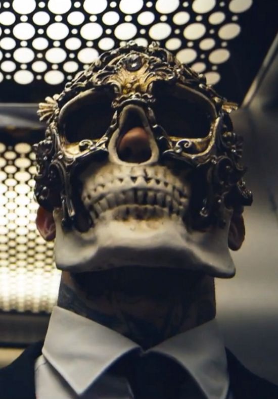 skull mask aesthetic