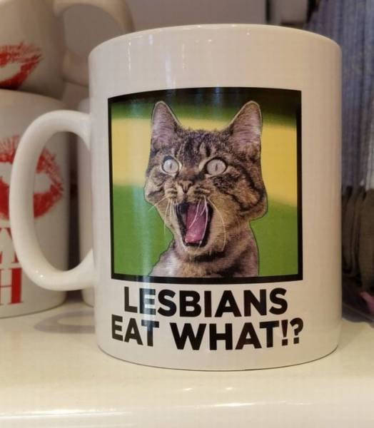 lesbian eats - _LESBIANS Eat What!?
