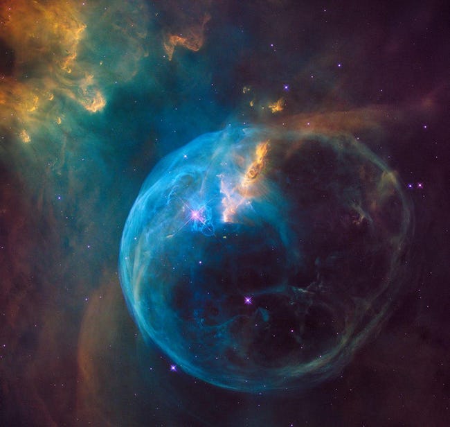 20 Amazing Pictures from Outer Space That Showcase The Universe's Beauty