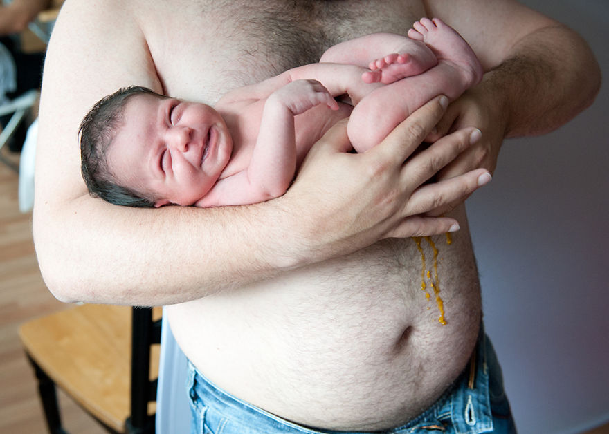 21 Newborn Babies Who Ruined The Perfect Photoshoot