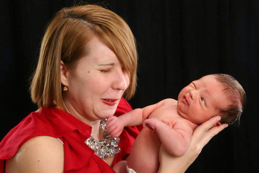 21 Newborn Babies Who Ruined The Perfect Photoshoot