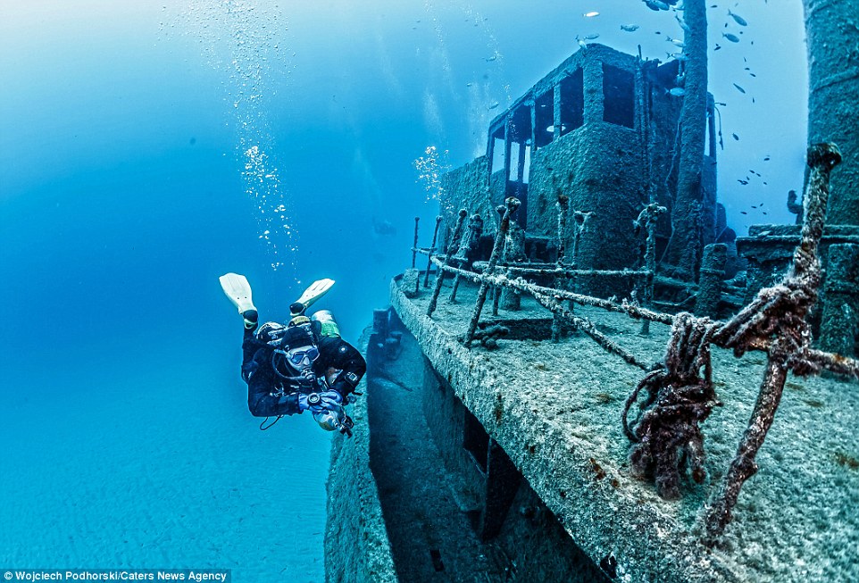 shipwreck mediterranean sea